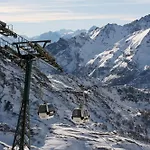 Lo Stambecco Hotel 3*