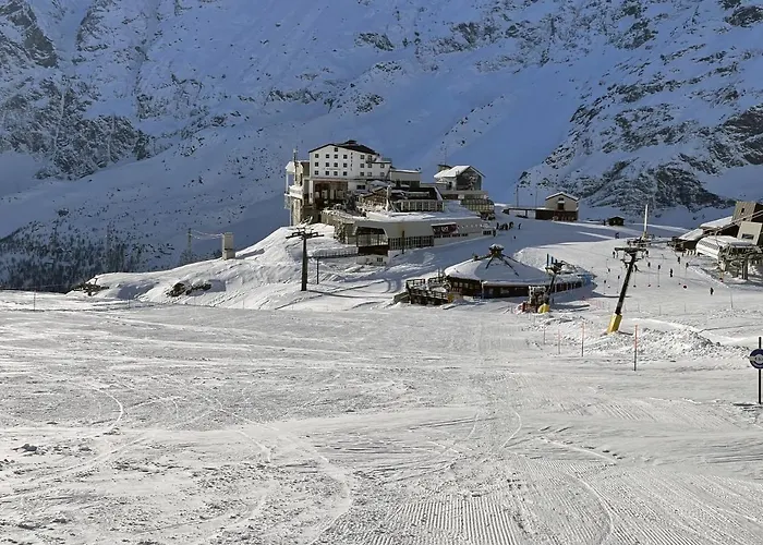 Lo Stambecco فندق